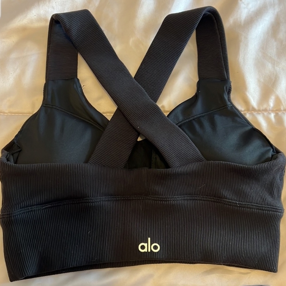 ALO Yoga Black Cross-Back Sports Bra